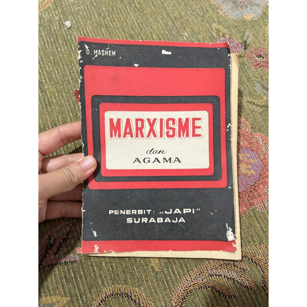 Buku bacaan karya O Hashem