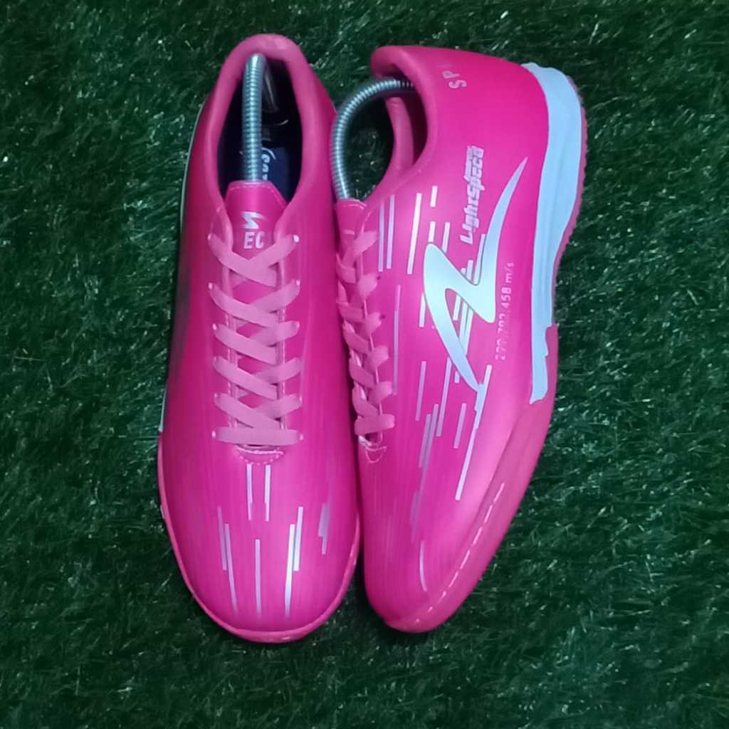 Sepatu Futsal Specs Lightspeed Accelerator Reborn In Diva Pink Sepatu Olahraga