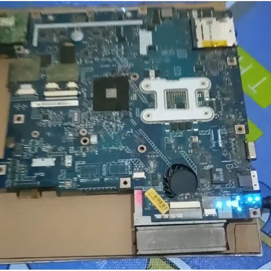 Motherboard Laptop Acer Aspire 4740 Hidup