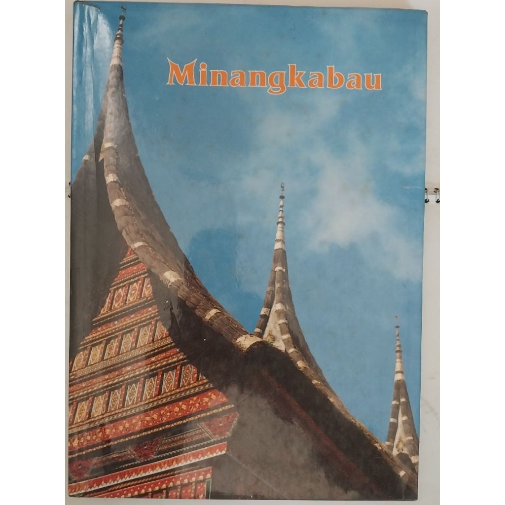 Buku Photography Tentang Minangkabau