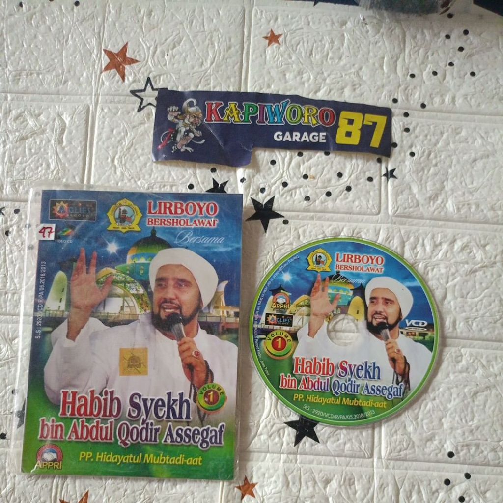 VCD,,LIRBOYO BERSHOLAWAT BERSAMA HABIB SYEKH BIN ABDUL QODIR ASSEGAF PP.HIDAYATUL MUBTADI-AAT