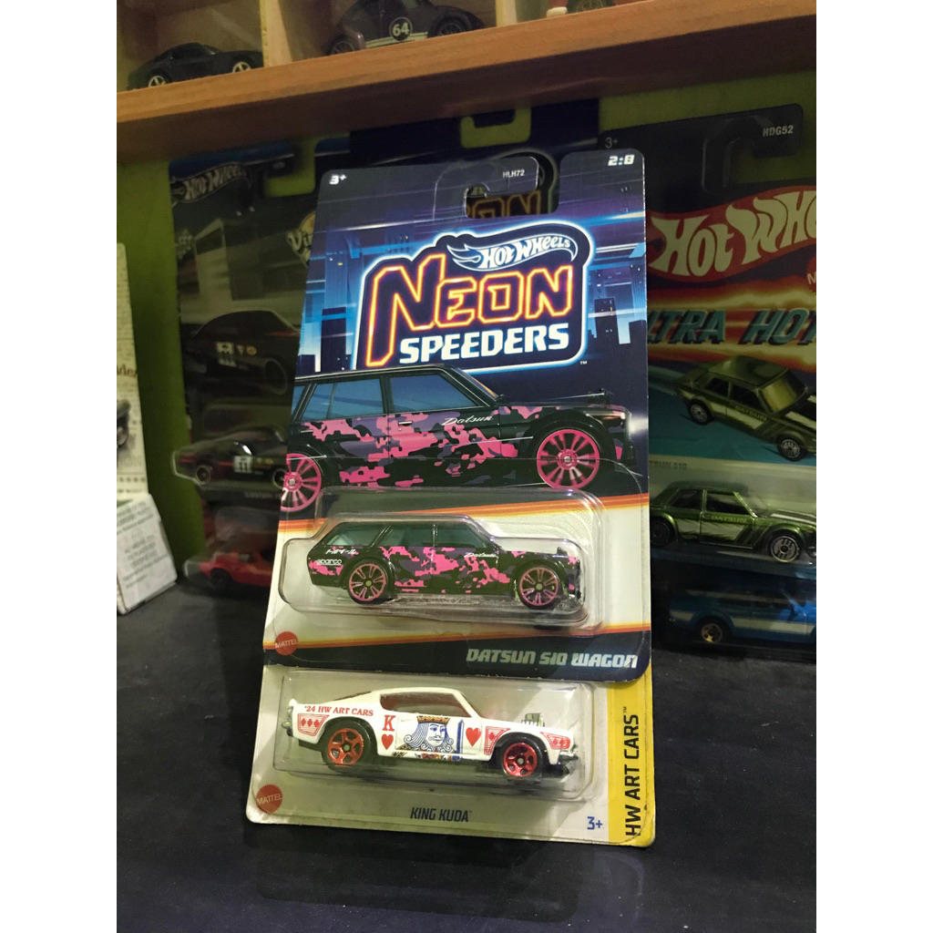 Hot Wheels Neon Speeders Datsun Sio Wagon & HW King Kuda