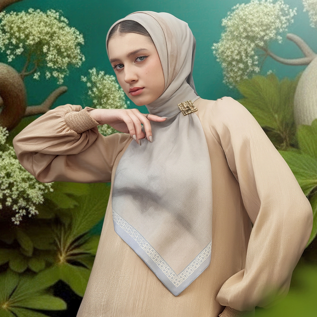 IVAN GUNAWAN PRIVE - Selenite Cream Scarf Jilbab Segi Empat ORIGINAL By IVAN GUNAWAN