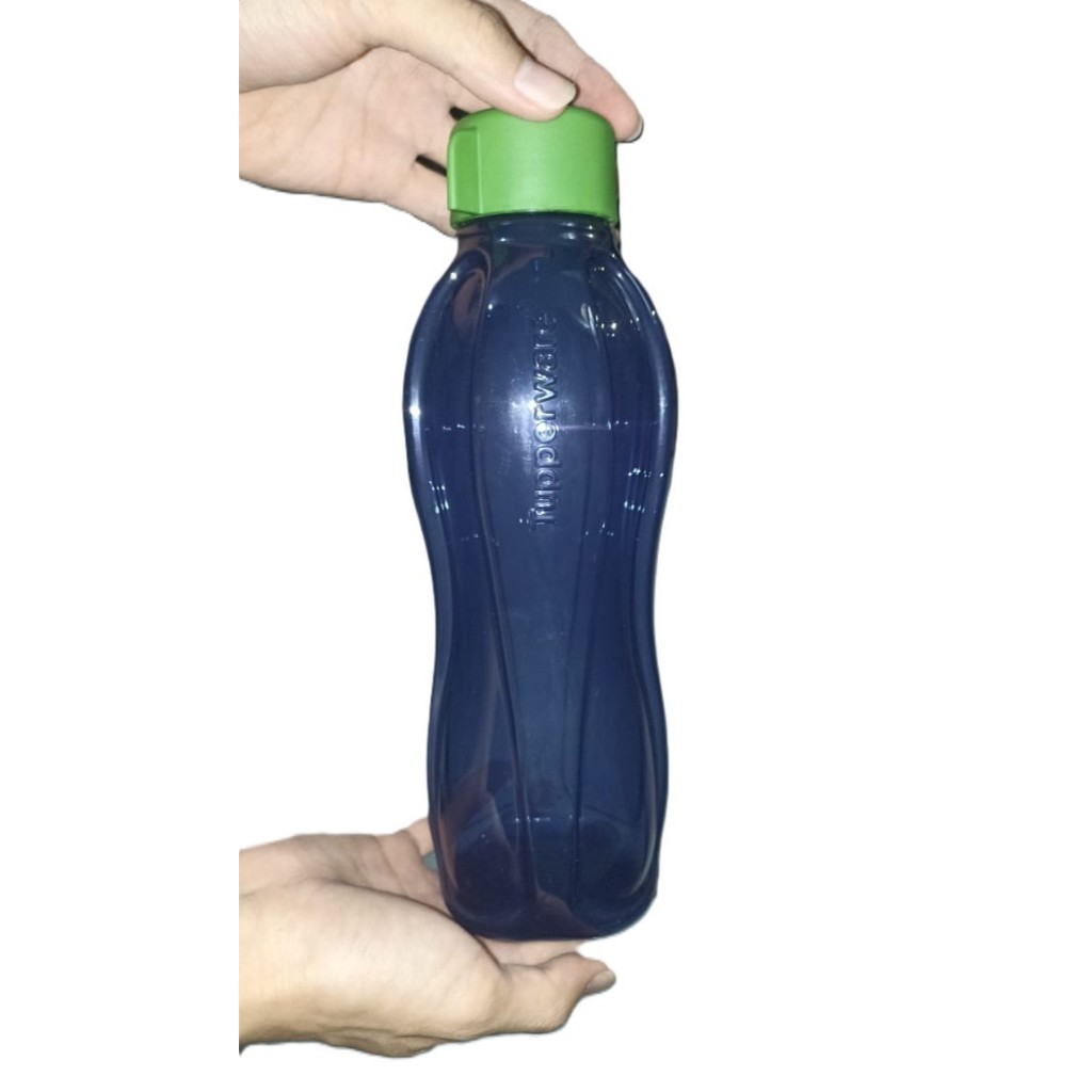Tupperware Botol Minum 1 Liter dengan Tutup putar