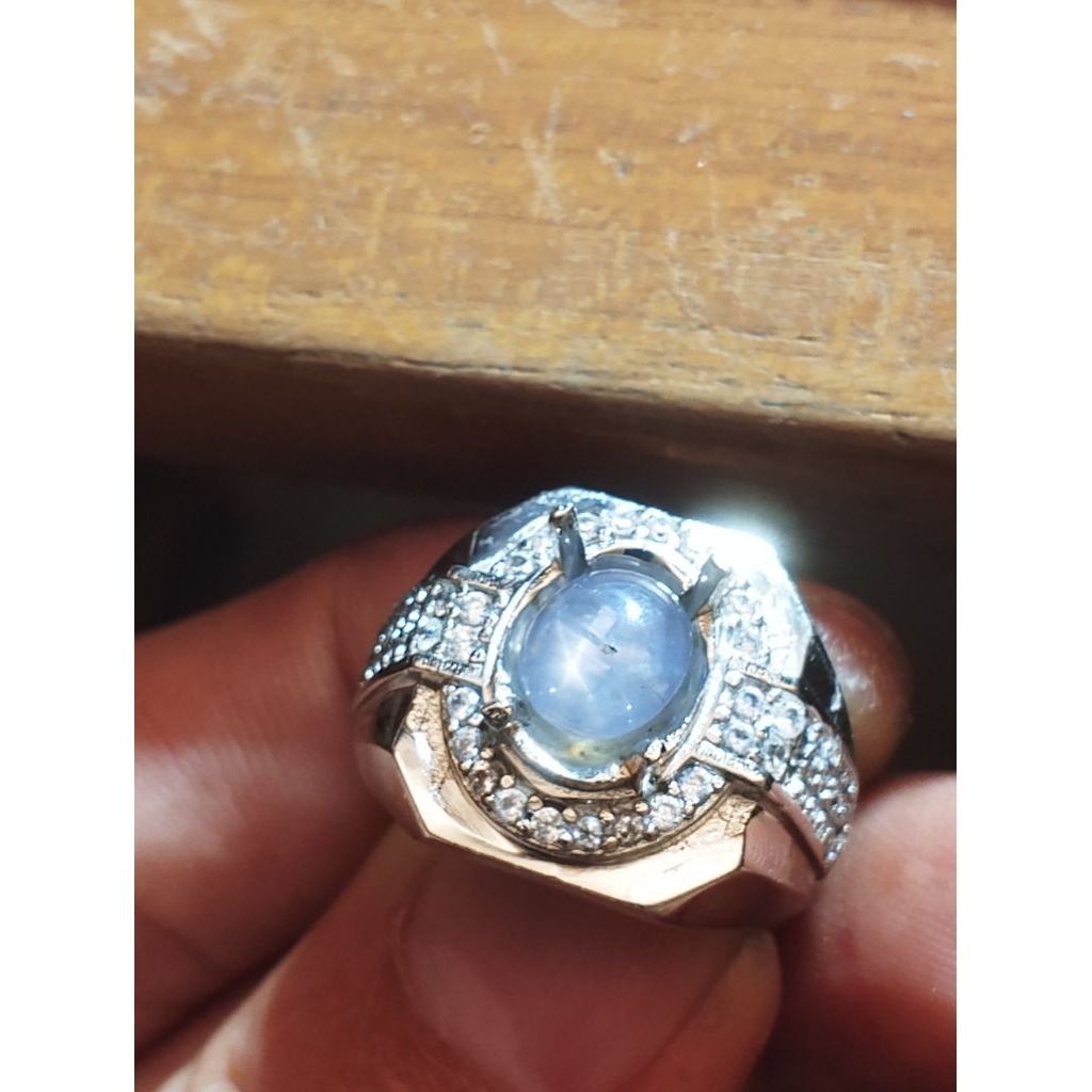 blue safir Ceylon star 3 crat