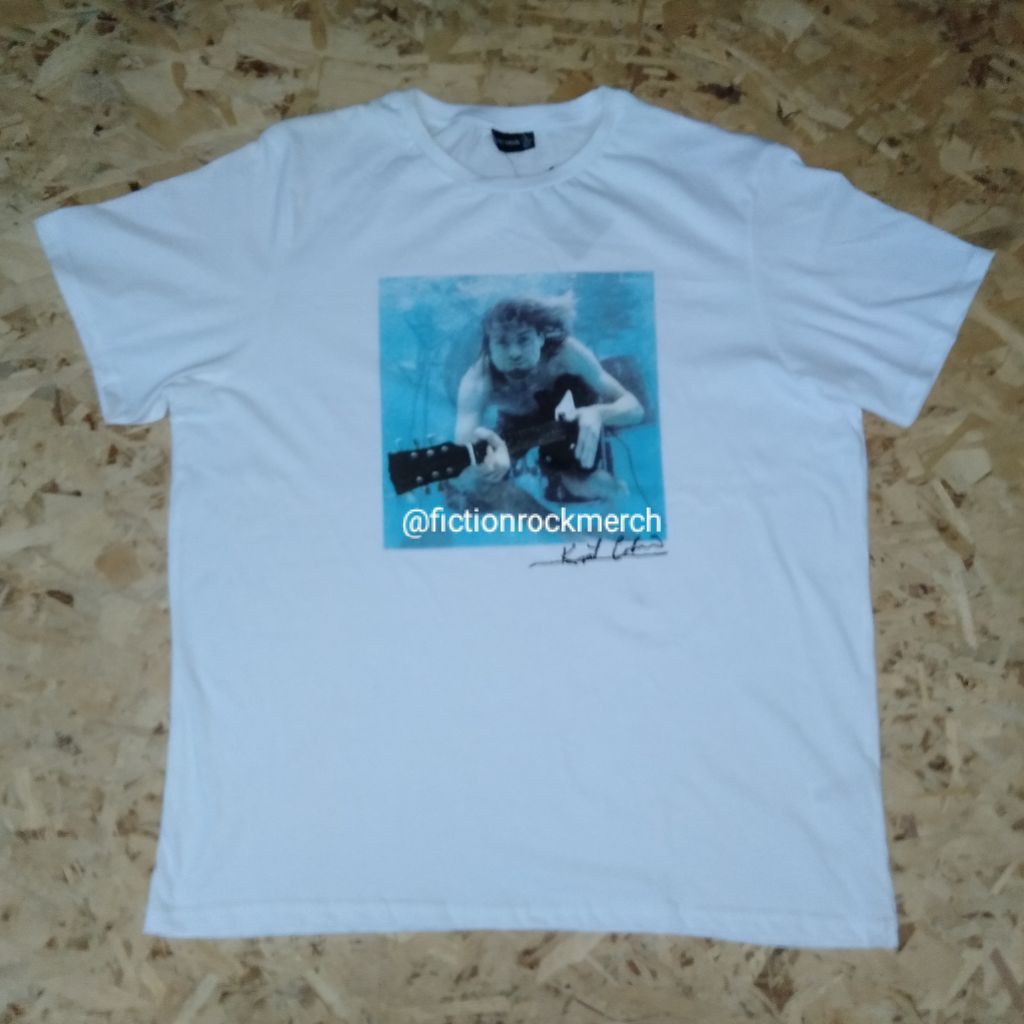 Kaos Musik KURT COBAIN import original Size XL - Nevermind