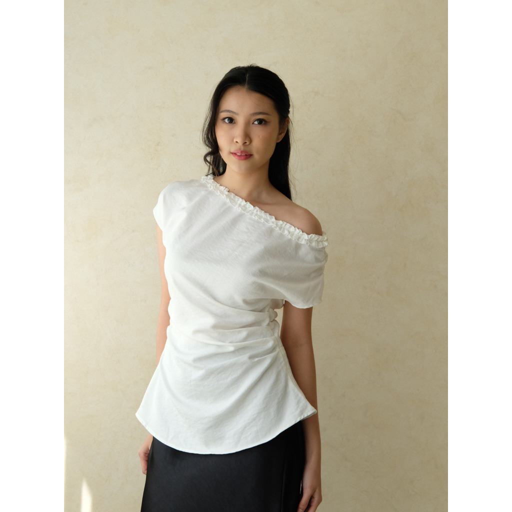 ERUKA | Emerson Top - off shoulder atasan wanita top