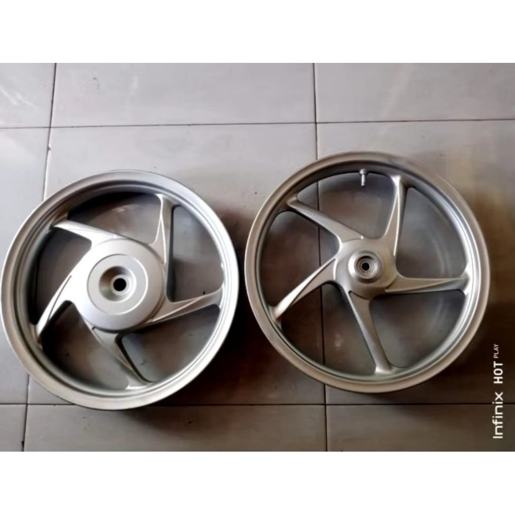 velg/pelek 1 set depan belakang motor honda beat fi,beat karbu, scopy, original copotan