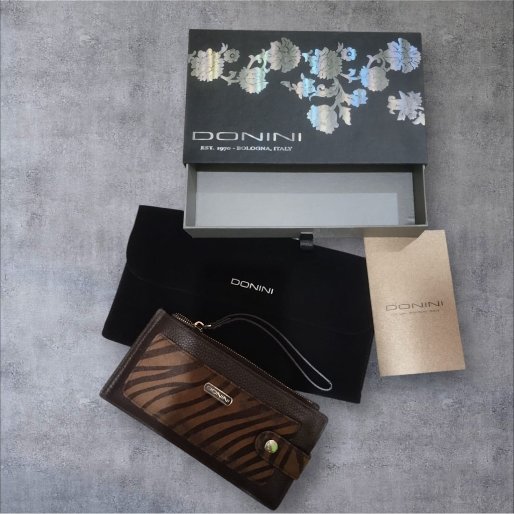 preloved dompet donini