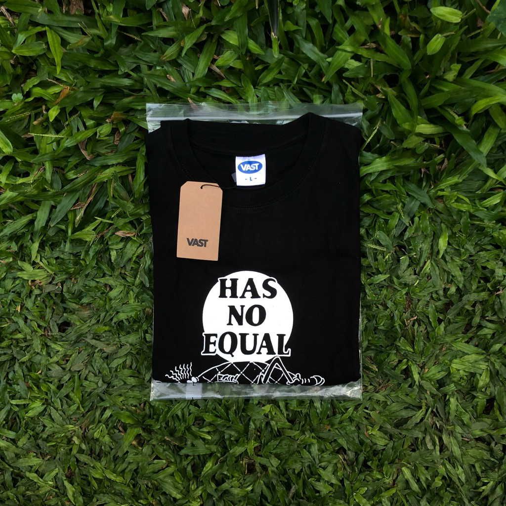 Vast Atittude - Tshirt - Has No Equal (Size L)