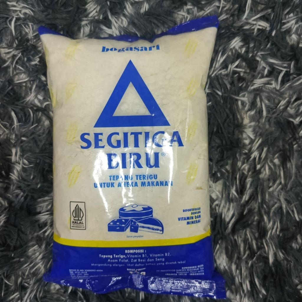 Tepung terigu Segitiga Biru  | terigu segitiga biru 1kg
