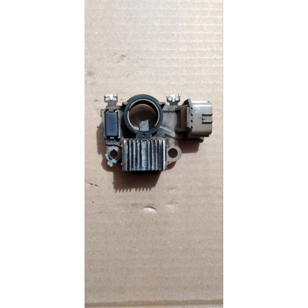 Ic regulator T120ss T120 ss injeksi injection / pajero sport / Lancer / Triton Copotan ori dinamo al