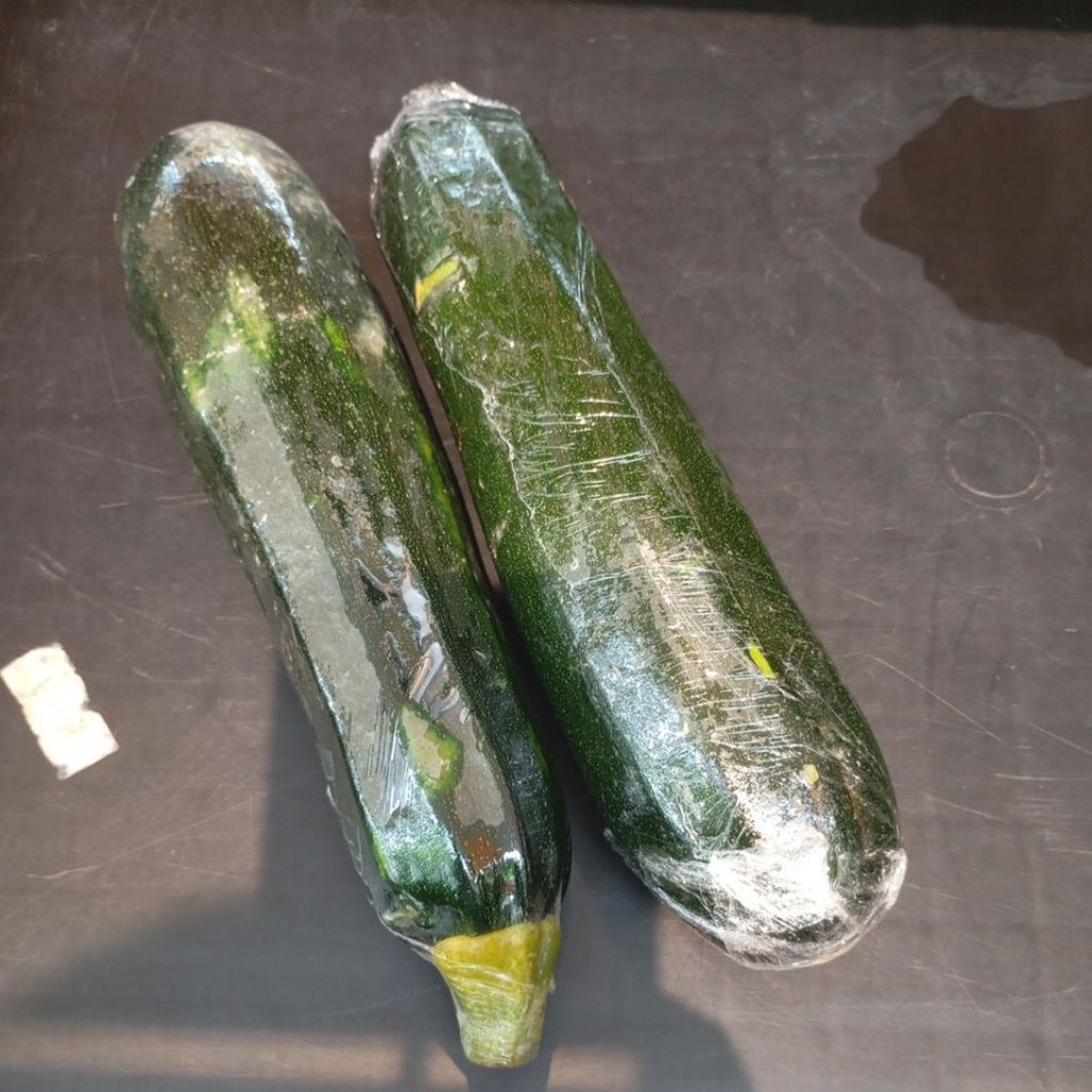 ZUCCHINI HIJAU SEGAR 500 GRAM SAYUR SAYURAN FRESH