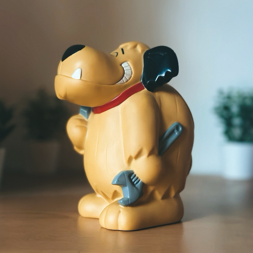 Figure Vintage Coinbank Muttley Wacky Races Hanna Barbera