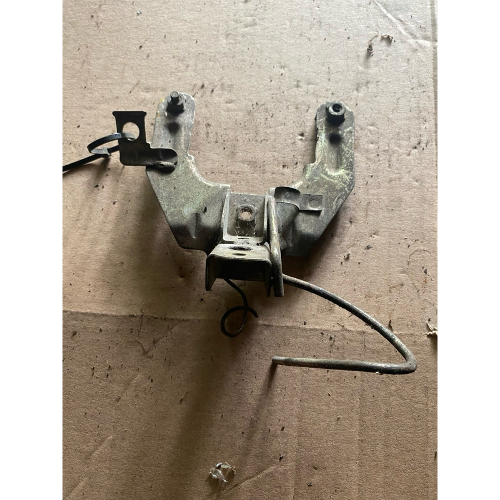 brecket breket dudukan pangkon panel tameng dasi dada mio soul karbu original copotan