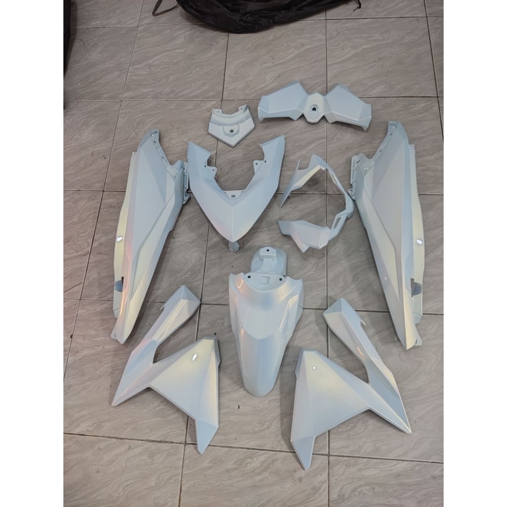 body vario led old smoke white