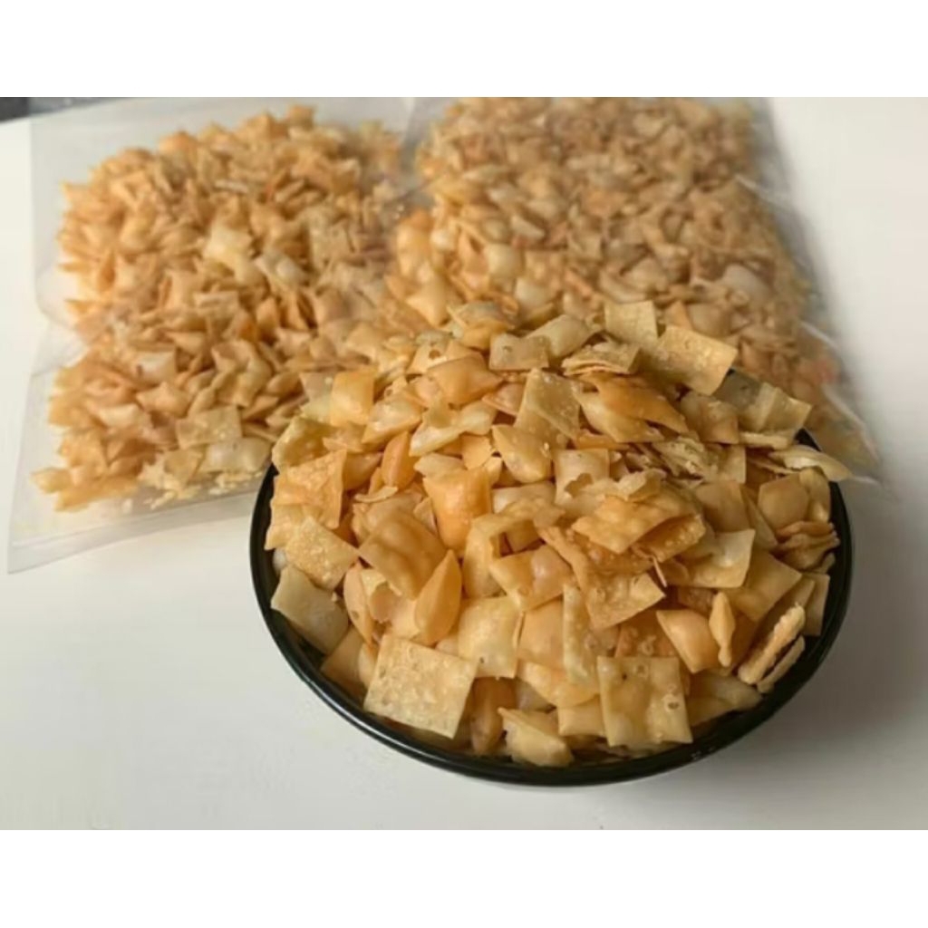 Keripik Mie Pangsit 100 Gram | Kripik Pangsit Goreng Krispy Kriuk Mantap Enak Gurih Rendah Minyak