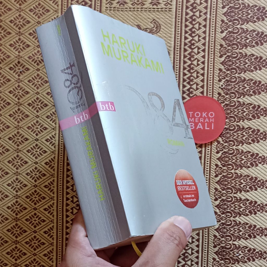 Buku Haruki Murakami 1Q84 dalam bahasa Jerman buch in deutscher sprache