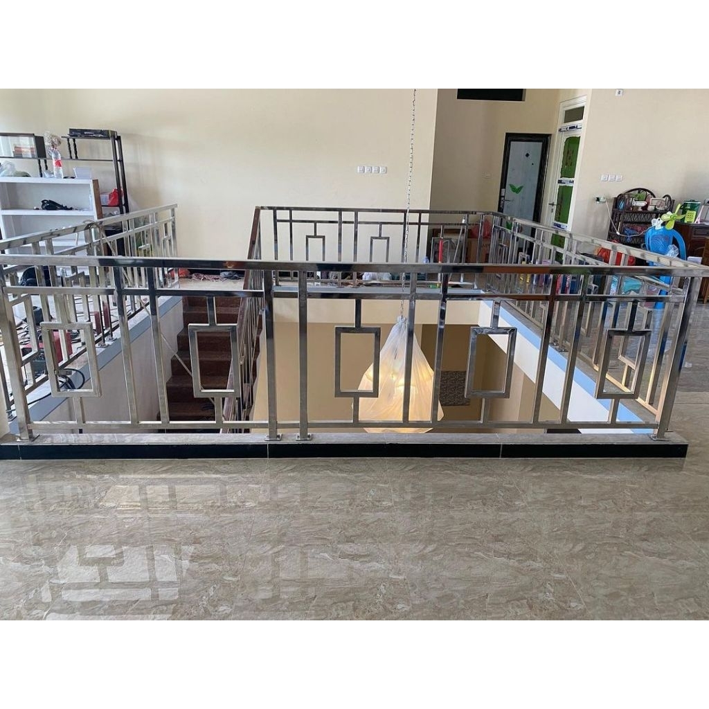 Pagar kaca balkon dalam rumah full stenlis steel