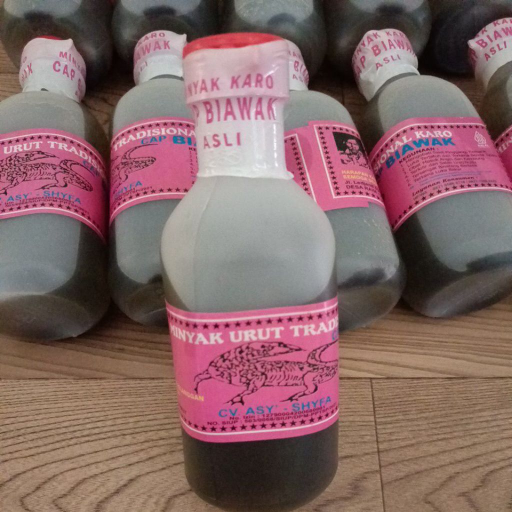 minyak urut tradisional karo cap biawak