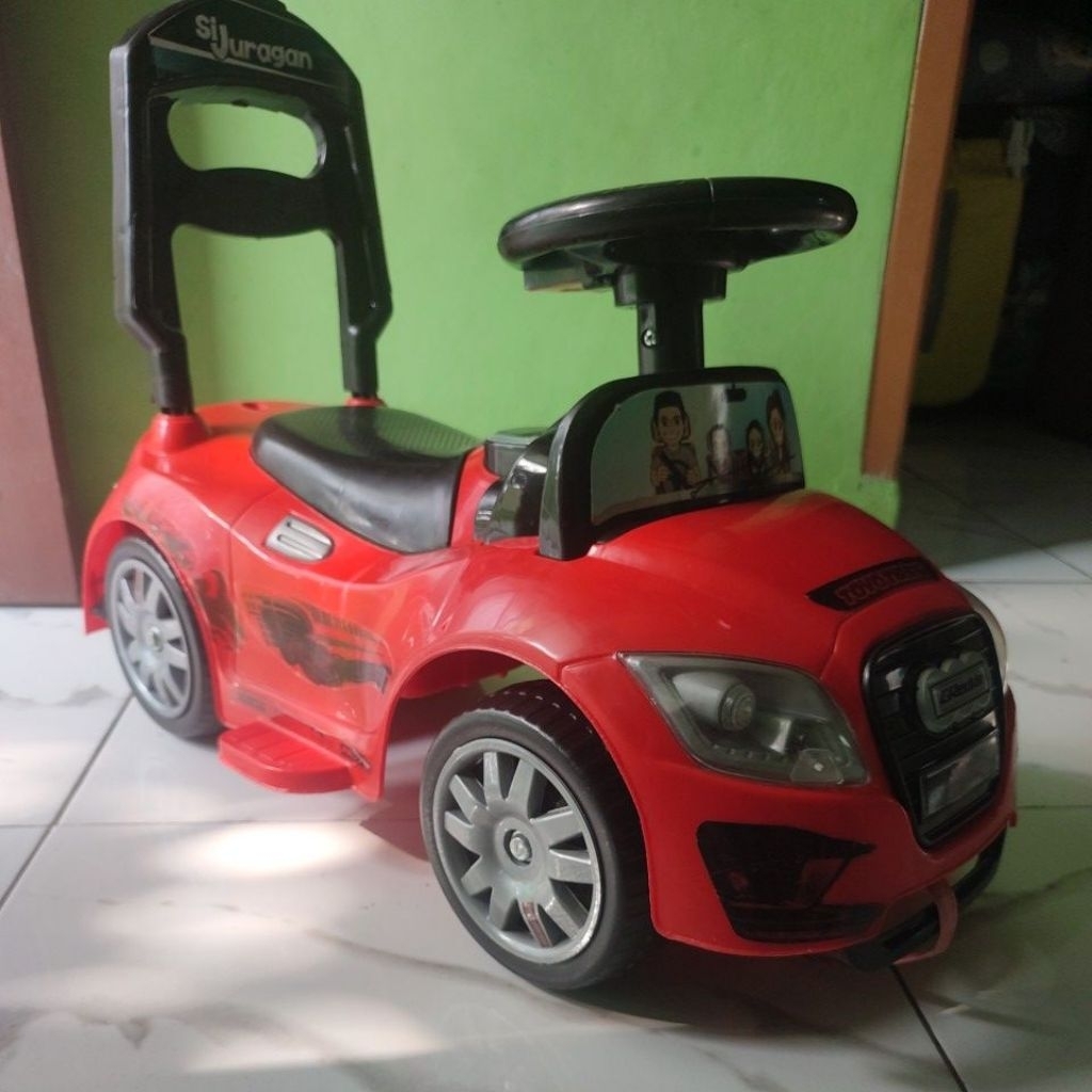 Mobil mainan anak 1 tahun