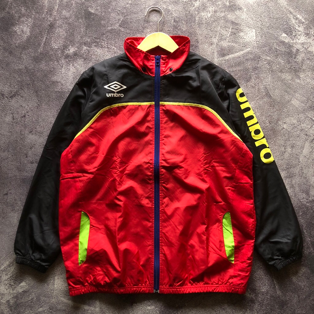 Windbreaker UMBRO Big Logo Second Size L,Windbreaker Umbro big script second windbreaker umbro secon