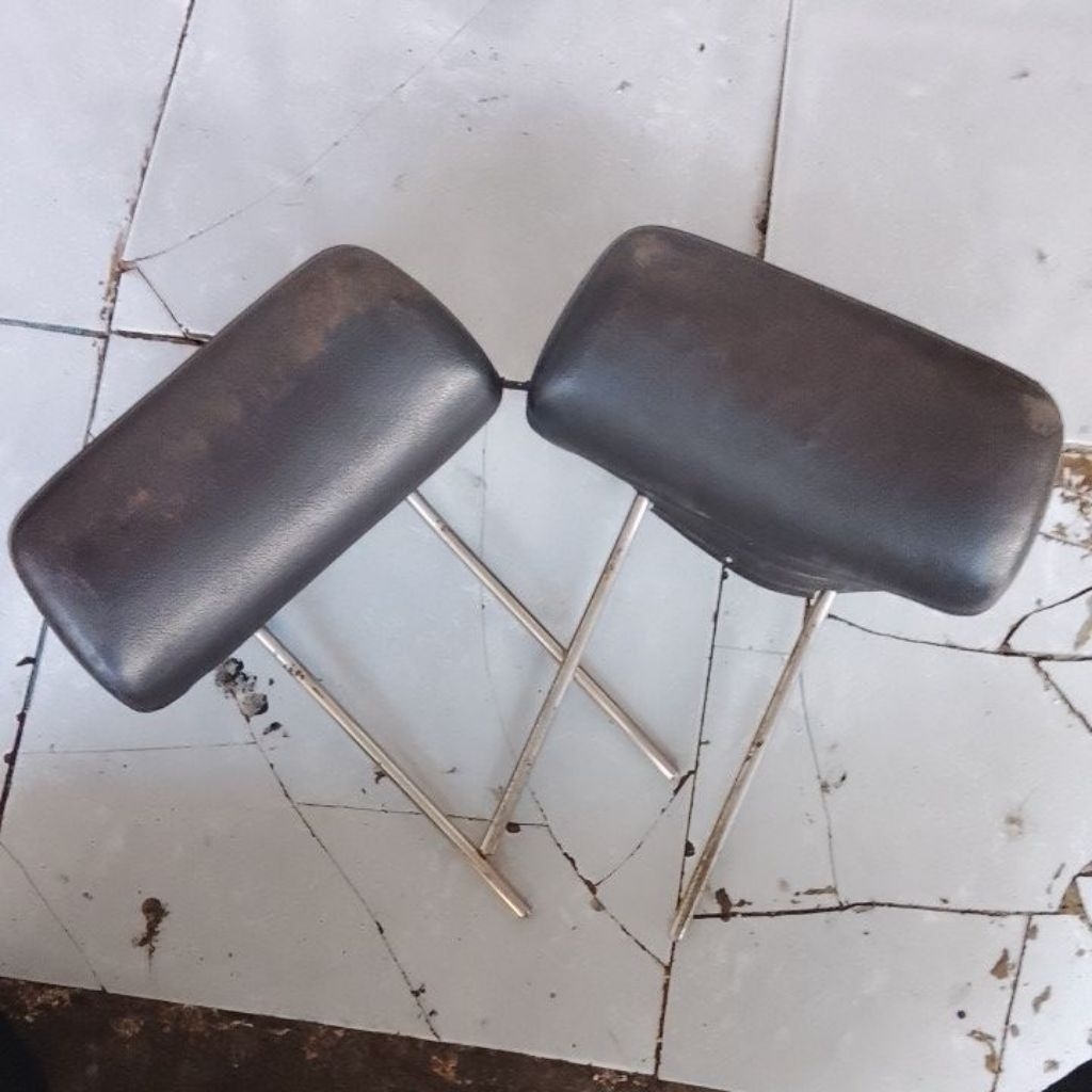 headrest Mazda 323 Ford laser
