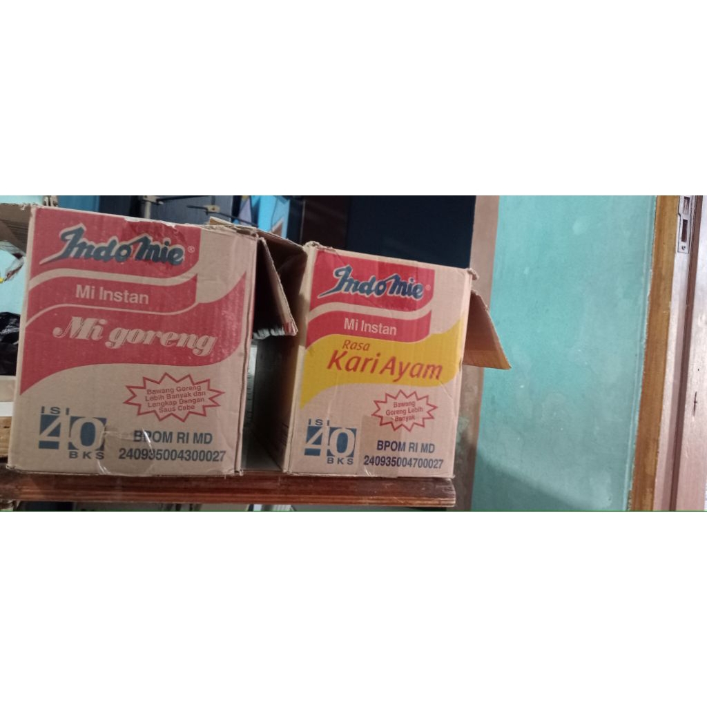 kardus bekas indomie/ mie sedaap/ merk random kardus packing