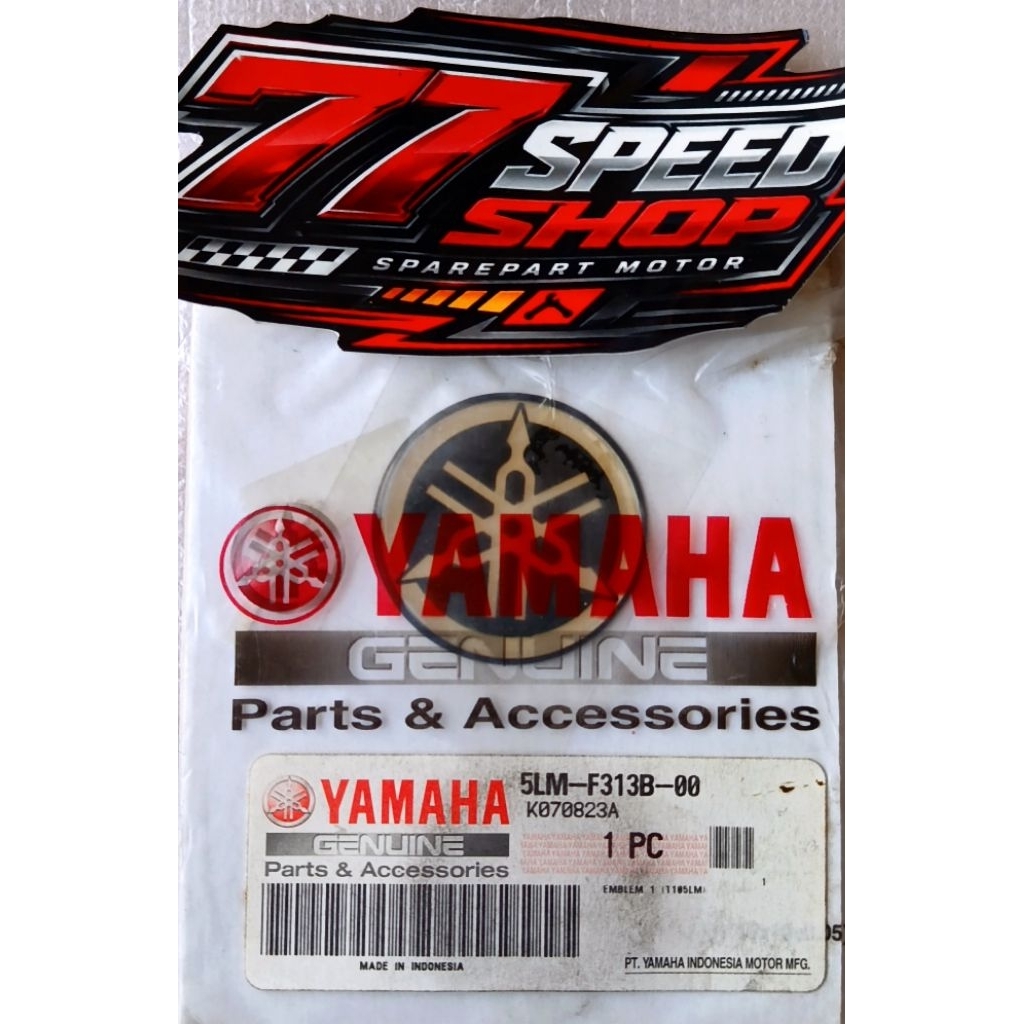 5LM-F313B-00 Emblem Logo Panel Dasi Dada Depan Yamaha Jupiter Lama 105 CC Jupiter Z Old CW 110 CC Or