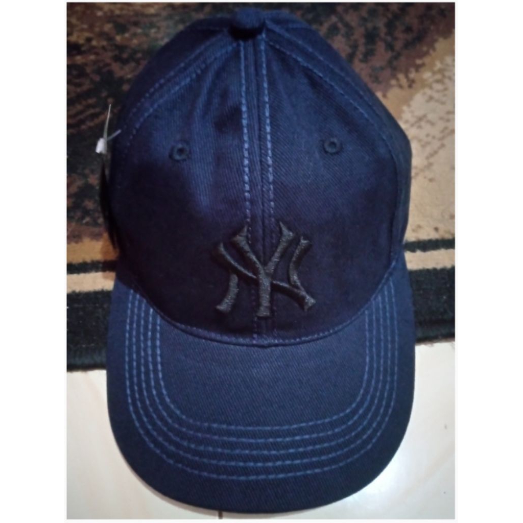 TOPI UNISEX BIRU DONGKER