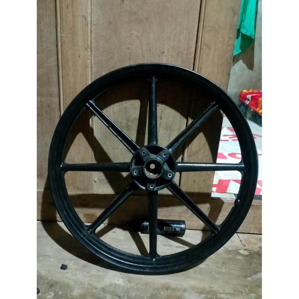 velg palang 8 depan Rossi ring 17 Honda