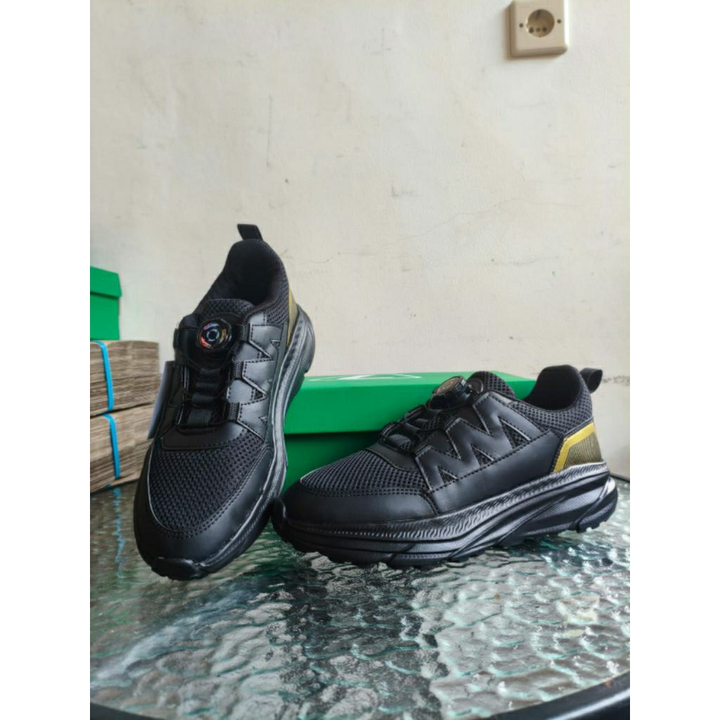 sepatu tali putar / original tali putar