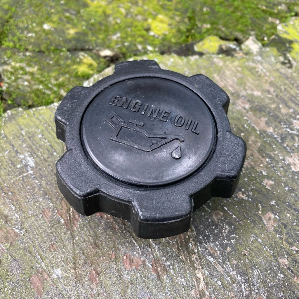 Cap Sub-Assy Oil Filler Tutup Oli Mesin Toyota Land Cruiser Hardtop BJ40 BJ41 BJ42 BJ43 BJ44 BJ45 BJ