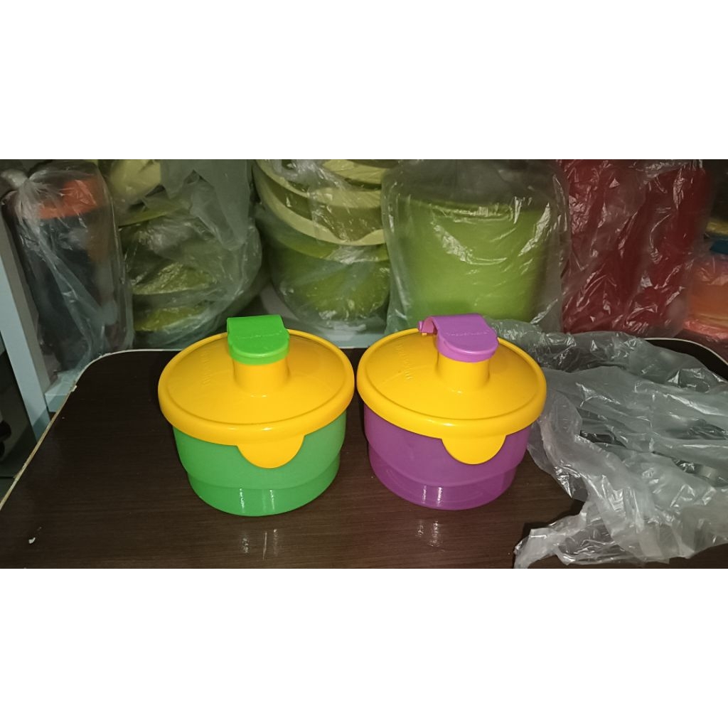 2 PCS Tempat Susu bayi Tupperware ORI dan baru