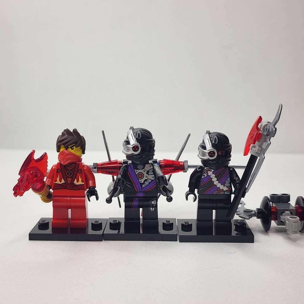 Lego Minifigure Ninjago Set 70717