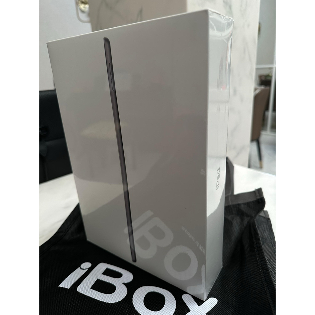 Ipad 9th / gen 9 64gb space grey BNIB IBOX