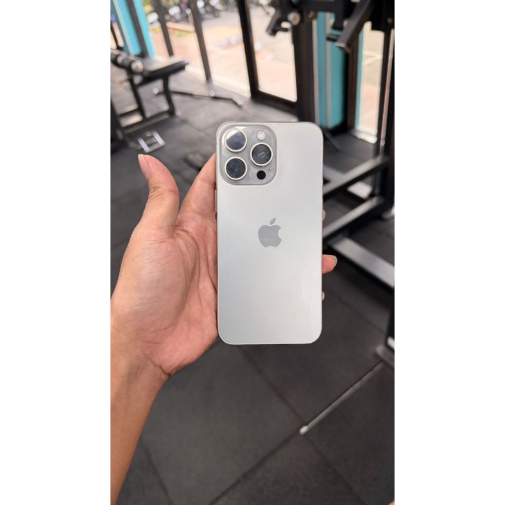 Iphone 15 pro max 1 TB beacukai resmi