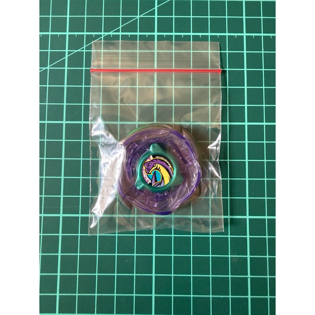 Brachio Whip chip, blade, over blade warna ungu Beyblade X