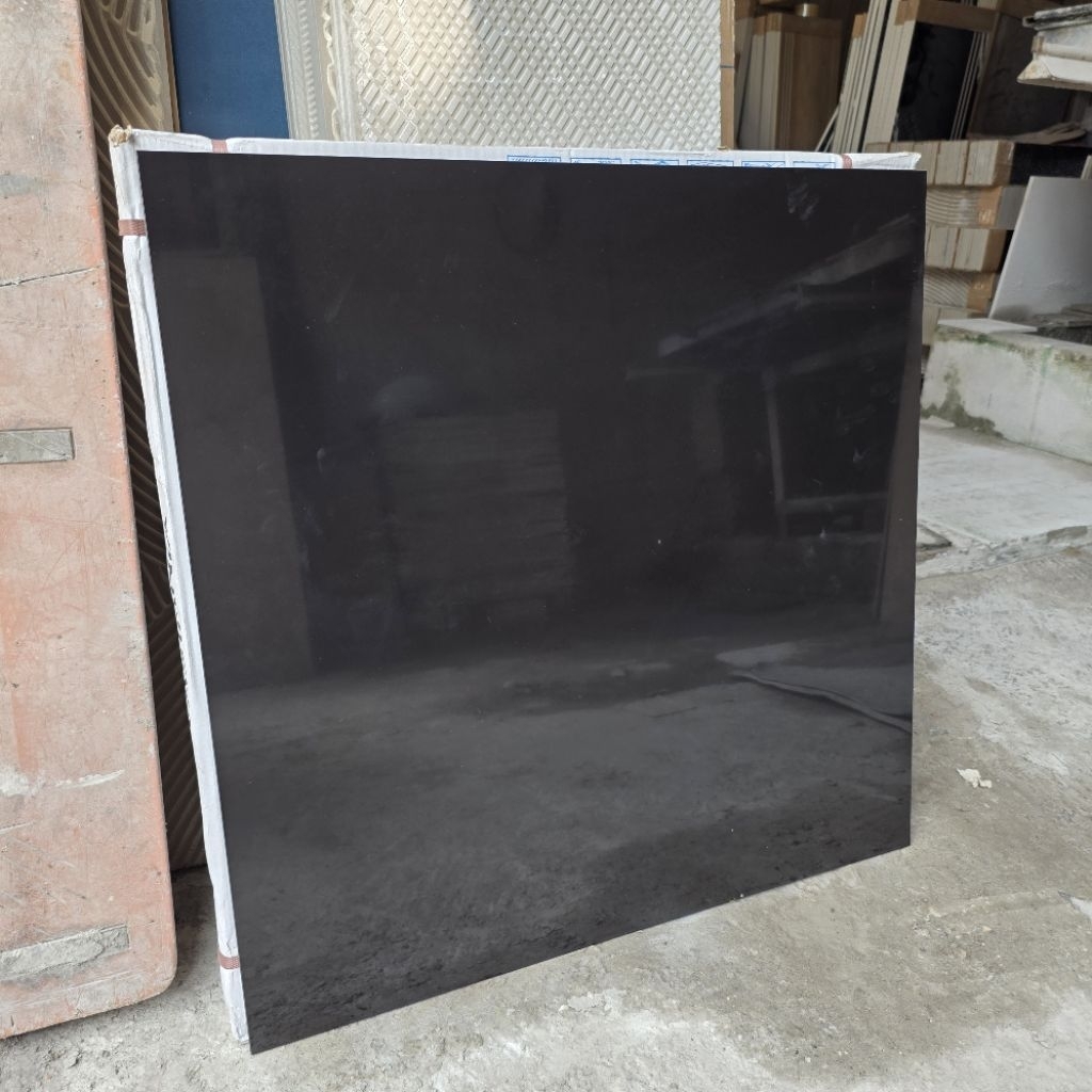 Granite 60x60 Vastana Black Glazed Polished