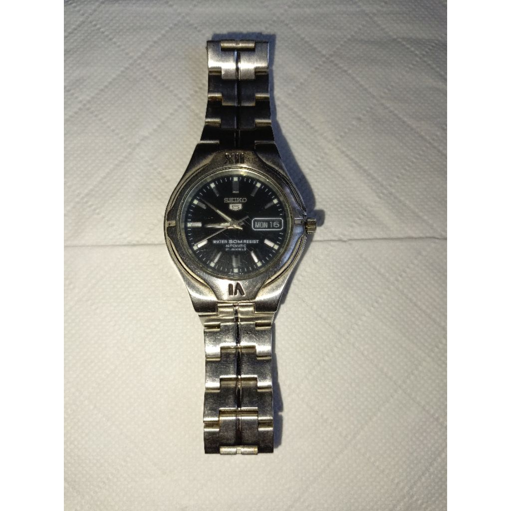 Seiko 5 automatic 7S26A, jarum hanya gerak 3 detik dan blm pernah service