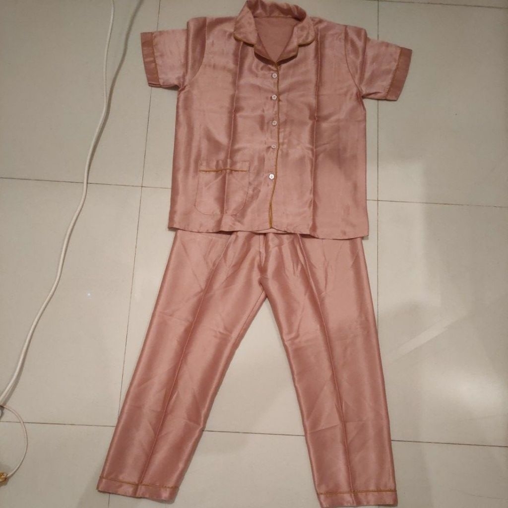 Preloved.Piyama satin pink