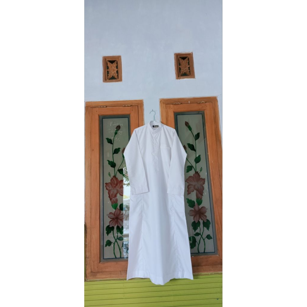 GAMIS PRIA PUTIH PL BRAND BOOMAR