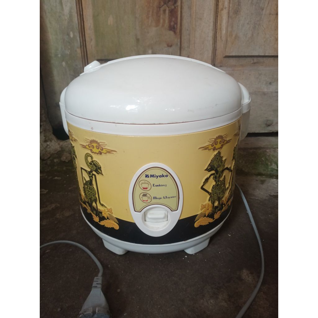 Majikom Rice Cooker Miyako 1,8 Liter Miyako Second