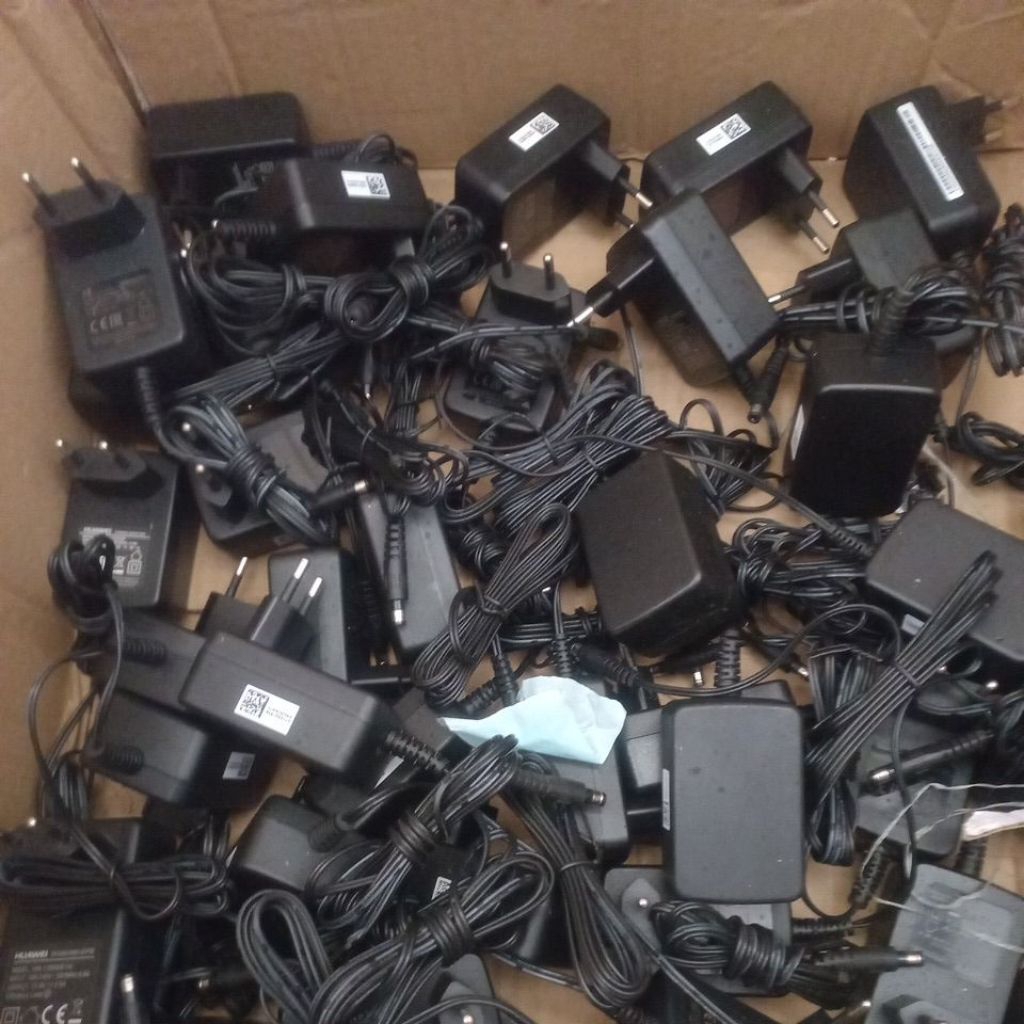 adaptor 12v 1a huawei