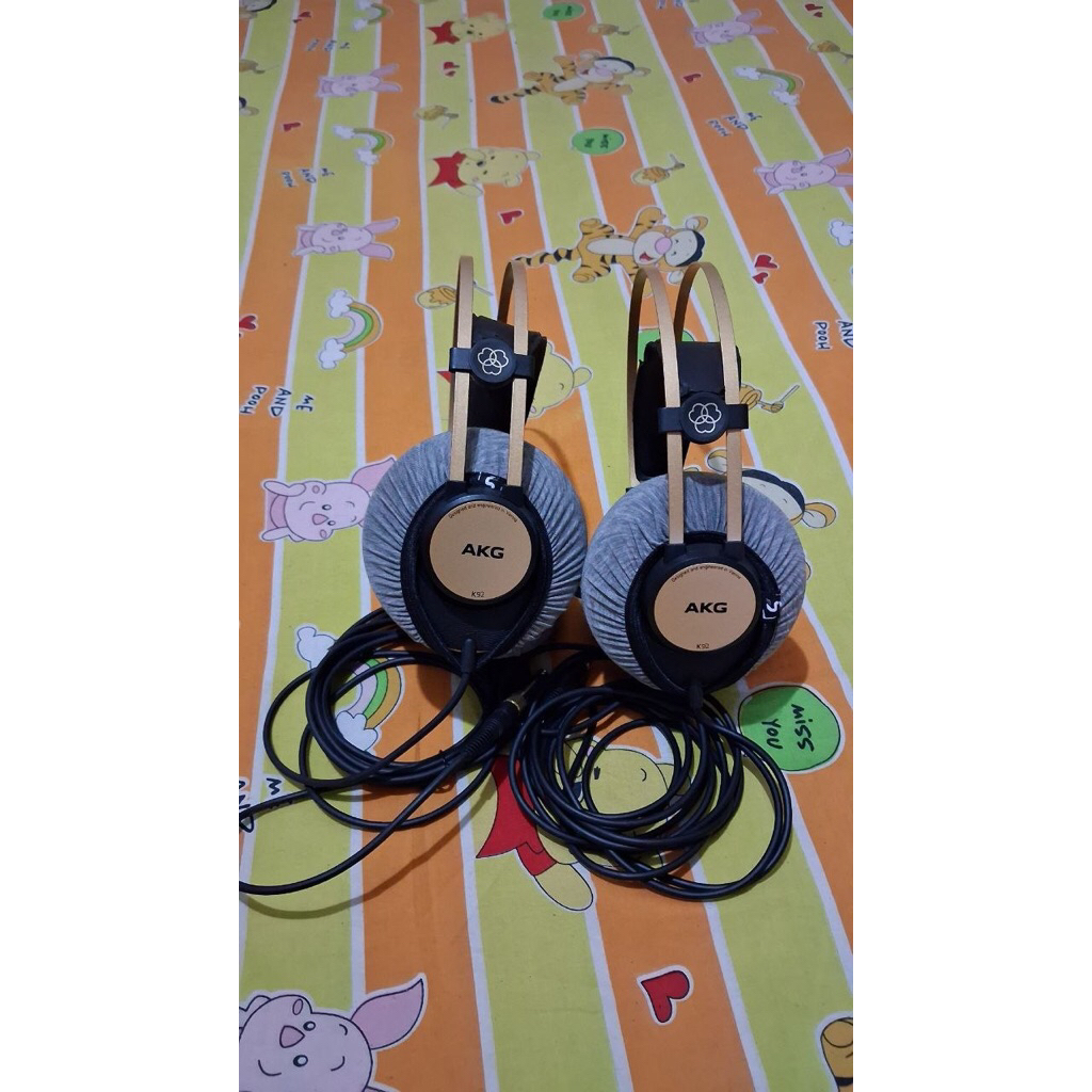 AKG K92 Headphones