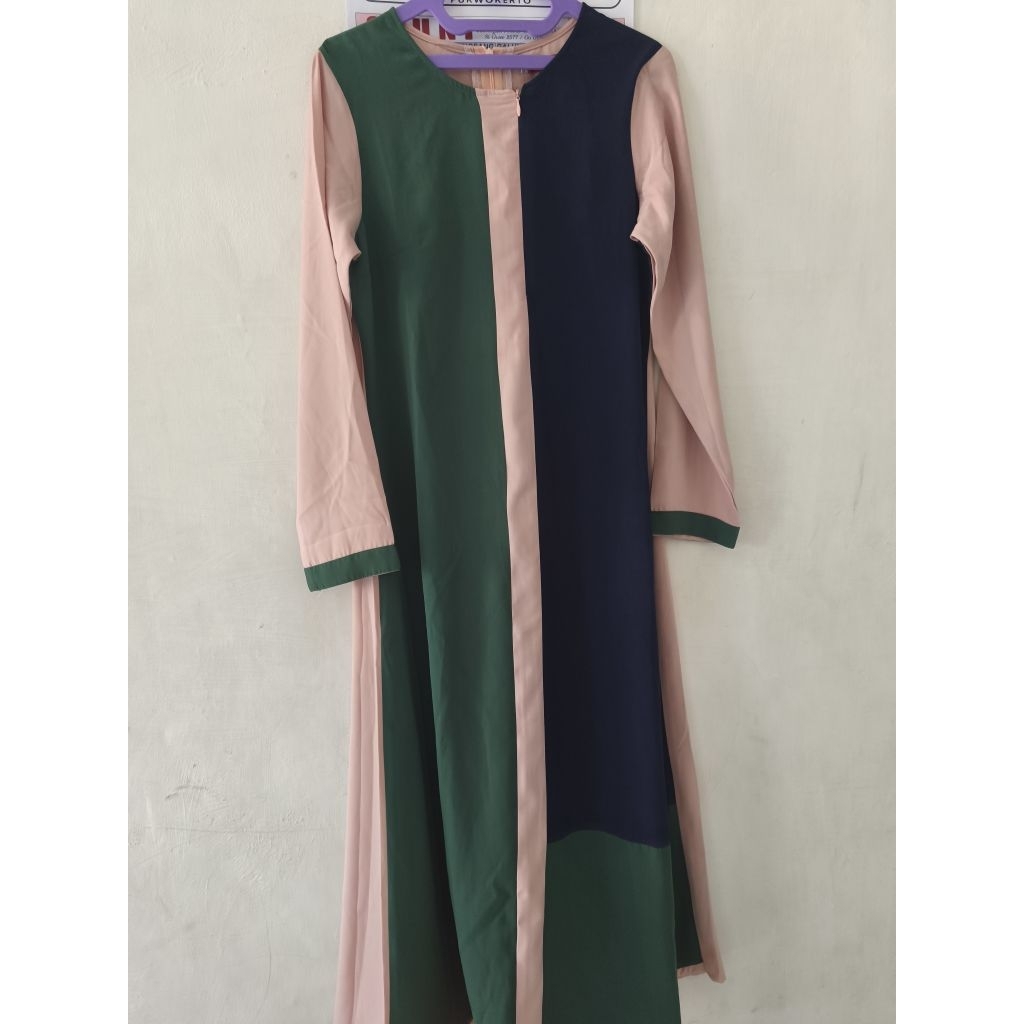 preloved dres zerina banu