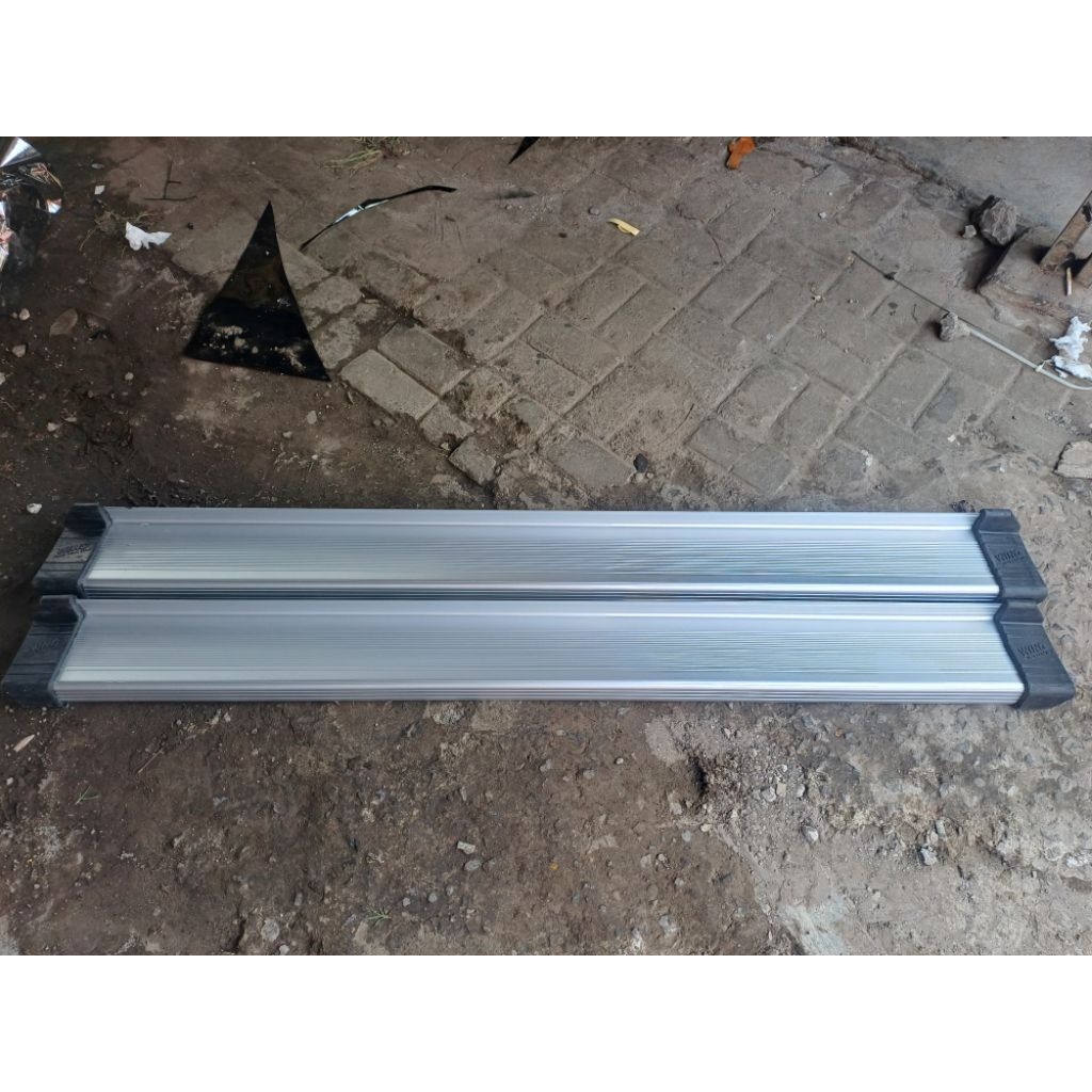Foot step footstep injakan samping mobil futura atau ss