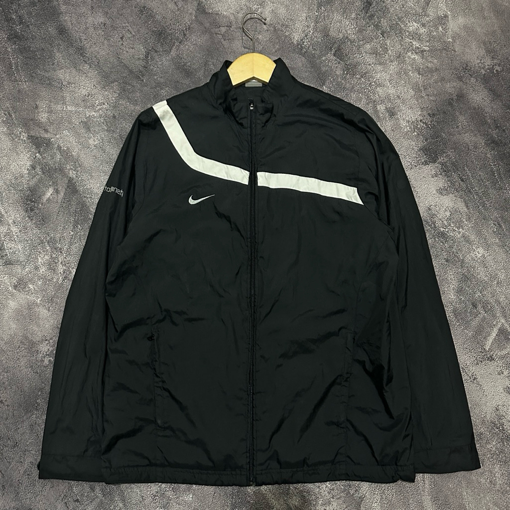 Tracktop Nike second