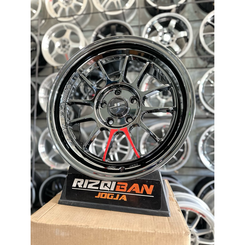 velg venom 5 r17 black chrome by JF LUXURY  pcd 5x114 kondisi baru