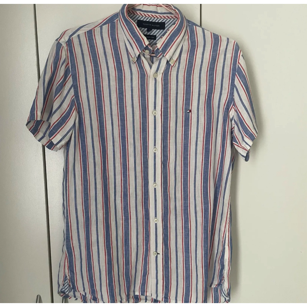 Kemeja Tommy